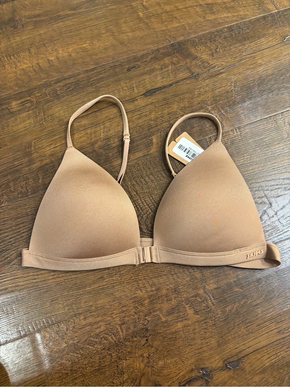 SKIMS Triangle Front Close Super Push-up Bra
